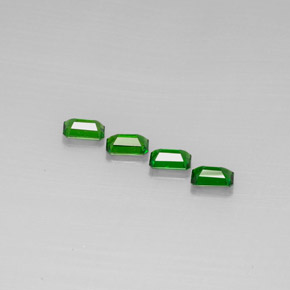 Gemas de diópsido de cromo Verde natural de  ct, corte esmeralda, VS