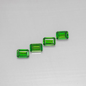 Gemas de diopsido de cromo verde natural de  ct, corte esmeralda, VS