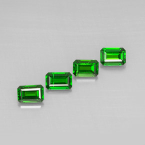 Gemas de diopsido de cromo verde natural de  ct, corte esmeralda, VS