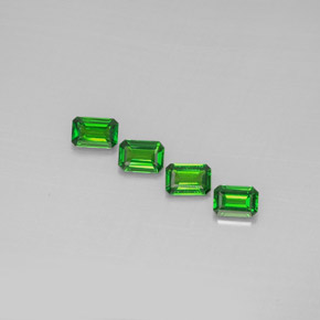 Gemas de diopsido de cromo verde natural de  ct, corte esmeralda, VS