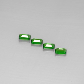 Gemas de diopsido de cromo verde natural de  ct, corte esmeralda, VS