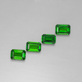 Gemas de diopsido de cromo verde natural de  ct, corte esmeralda, VS