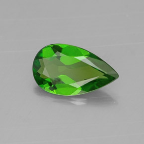 Diopsido de cromo verde natural de 0,53 ct, en forma de pera, VS
