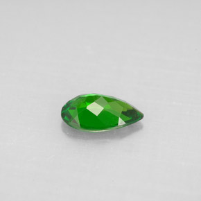 Diopsido de cromo verde natural de 0,64 ct, en forma de pera, VS