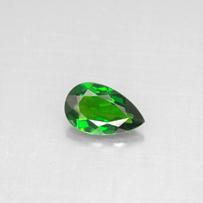 diópsido de cromo Verde natural de 0.75 ct, En forma de pera, VVS-VS