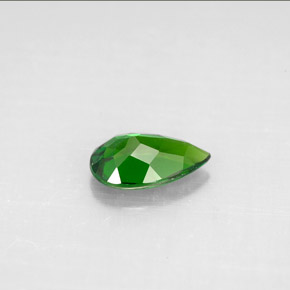 diópsido de cromo Verde natural de 0.75 ct, En forma de pera, VVS-VS