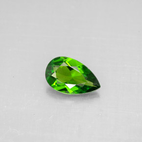 Diopsido de cromo verde natural de 0,74 ct, en forma de pera, VVS-VS
