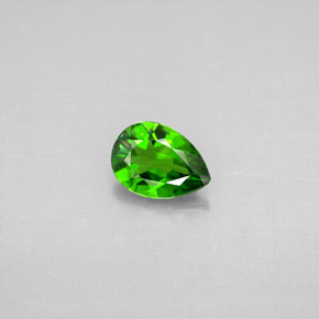Diopsido de cromo verde natural de 0,68 ct, en forma de pera, VS