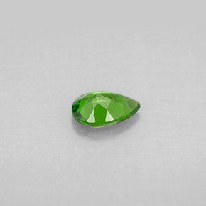 Diopsido de cromo verde natural de 0,68 ct, en forma de pera, VS