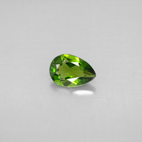 Diopsido de cromo verde natural de 0,62 ct, en forma de pera, VS