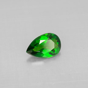 Diopsido de cromo verde natural de 0,56 ct, en forma de pera, VS