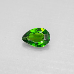 Diopsido de cromo verde natural de 0,62 ct, en forma de pera, VS