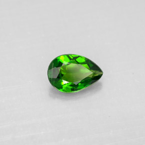 Diopsido de cromo verde natural de 0,62 ct, en forma de pera, VS