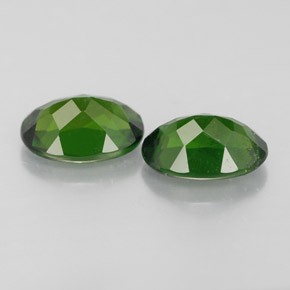 Gemas de diopsido de cromo verde natural de  ct, corte óvalo, VS-SI