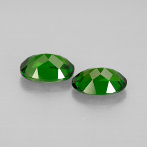 Gemas de diopsido de cromo verde natural de  ct, corte óvalo, VVS