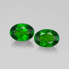 Gemas de diopsido de cromo verde natural de  ct, corte óvalo, VS