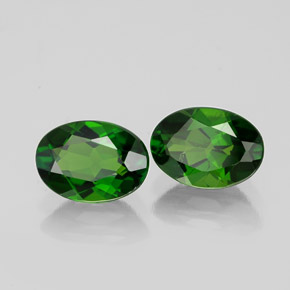 Gemas de diopsido de cromo verde natural de  ct, corte óvalo, VS