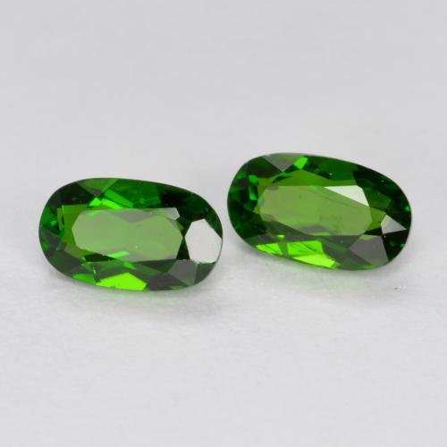 Gemas de diópsido de cromo Verde oscuro medio natural de 0.51 ct, Corte Óvalo, VS-SI