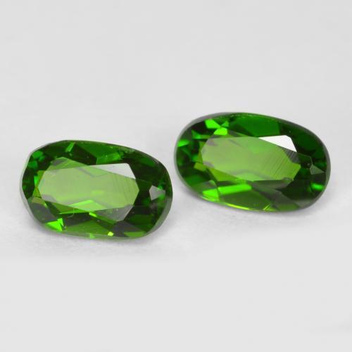 Gemas de diópsido de cromo Verde oscuro medio natural de 0.53 ct, Corte Óvalo, VS-SI