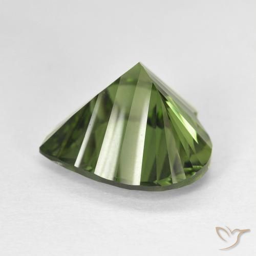 diópsido de cromo Verde oscuro natural de 7.24 ct, Corazón, VS