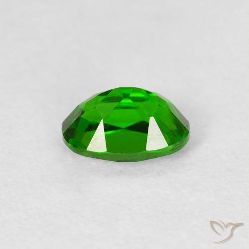 diópsido de cromo Verde bosque claro natural de 0.60 ct, Ovalada, VS