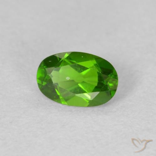 diópsido de cromo Verde vivo natural de 0.50 ct, Ovalada, VVS-VS