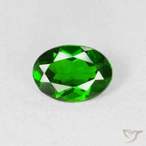 0.65ct Natural Verde bosque claro Diópsido de cromo, Ovalada, VS