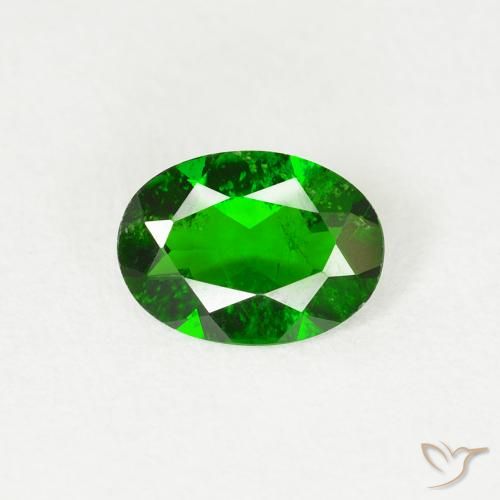 Diópsido de cromo Verde bosque claro natural de 0.67 ct, Ovalada, VS-SI
