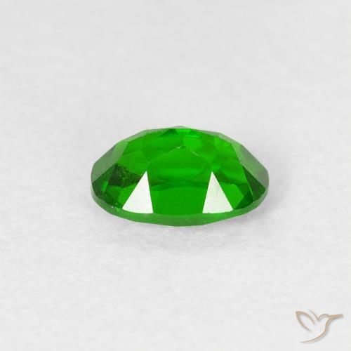 diópsido de cromo Verde oscuro natural de 0.57 ct, Ovalada, VS