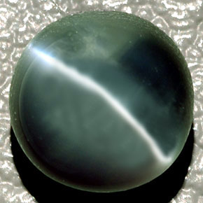 Chrysoberyl cat's eye verde natural de 4,08 ct, corte óvalo, translúcido