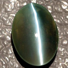 Crisoberilo Ojo de Gato Verde natural de 0.83 ct, Transparente, Transparente / Translúcido