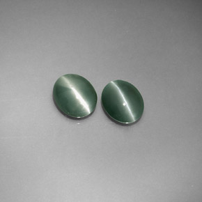 Gemas de chrysoberyl cat's eye verde natural de  ct, corte óvalo, translúcido