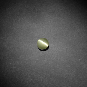 Chrysoberyl cat's eye verde natural de 0,66 ct, transparente, transparente / translúcido
