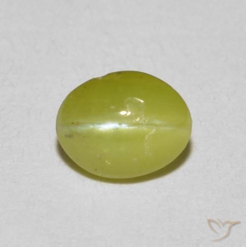 Crisoberilo Ojo de Gato Amarillo medio natural de 0.51 ct, Ovalada, Translúcido