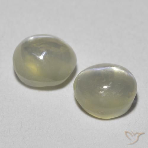 Gemas de Crisoberilo Ojo de Gato Blanco cálido natural de 1.09 ct, Ovalada, Translúcido
