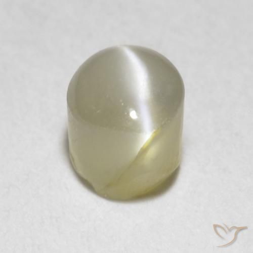 Crisoberilo Ojo de Gato Amarillo claro natural de 0.70 ct, Ovalada, Translúcido