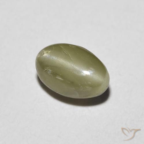 Crisoberilo Ojo de Gato Verde amarillento natural de 0.82 ct, Ovalada, Translúcido