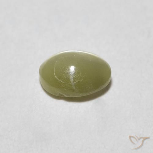 Crisoberilo Ojo de Gato Verde amarillento natural de 0.39 ct, Ovalada, Translúcido