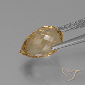Citrino Dorado claro natural de 7.80 ct, Corte Briolette, VVS