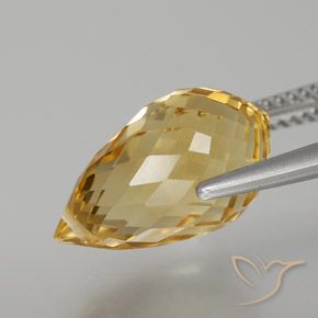 Citrino Dorado claro medio natural de 6.82 ct, Corte Briolette, VVS
