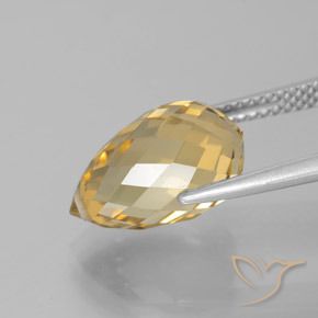 Citrino Dorado medio natural de 4.83 ct, Corte Briolette, VVS-VS