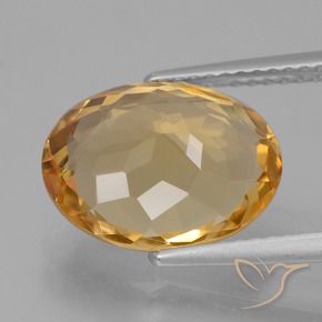 Citrino Dorado claro natural de 4.17 ct, Ovalada, VVS