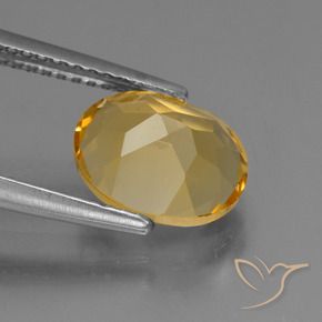 Citrino Dorado medio natural de 2.57 ct, Ovalada, VVS-VS