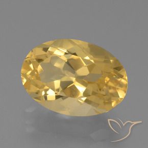 Citrino Dorado medio natural de 4.46 ct, Ovalada, VVS