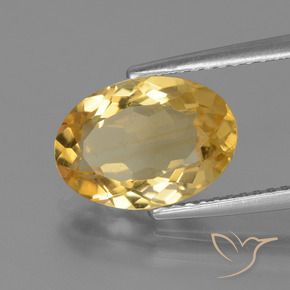 Citrino Dorado claro natural de 2.63 ct, Ovalada, VVS
