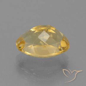 Citrino Dorado medio natural de 3.51 ct, Ovalada, VS