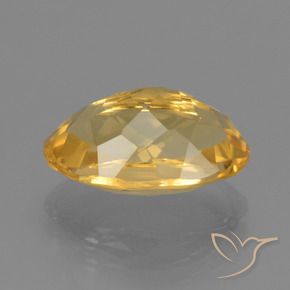 Citrino Dorado medio natural de 4.08 ct, Ovalada, VVS-VS