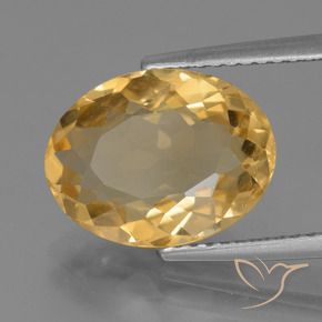 Citrino Dorado medio natural de 4.39 ct, Ovalada, VVS-VS
