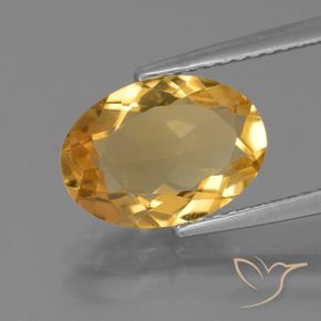 Citrino Dorado medio natural de 2.49 ct, Ovalada, VVS-VS