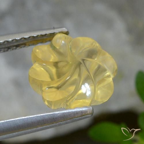 Citrino Amarillo-dorado claro natural de 2.61 ct, Corte Flor, Transparente